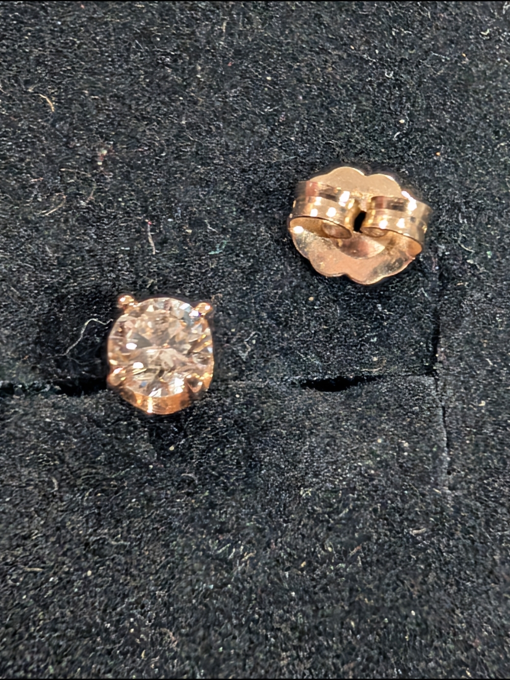 14k Gold Diamond Earring - Single